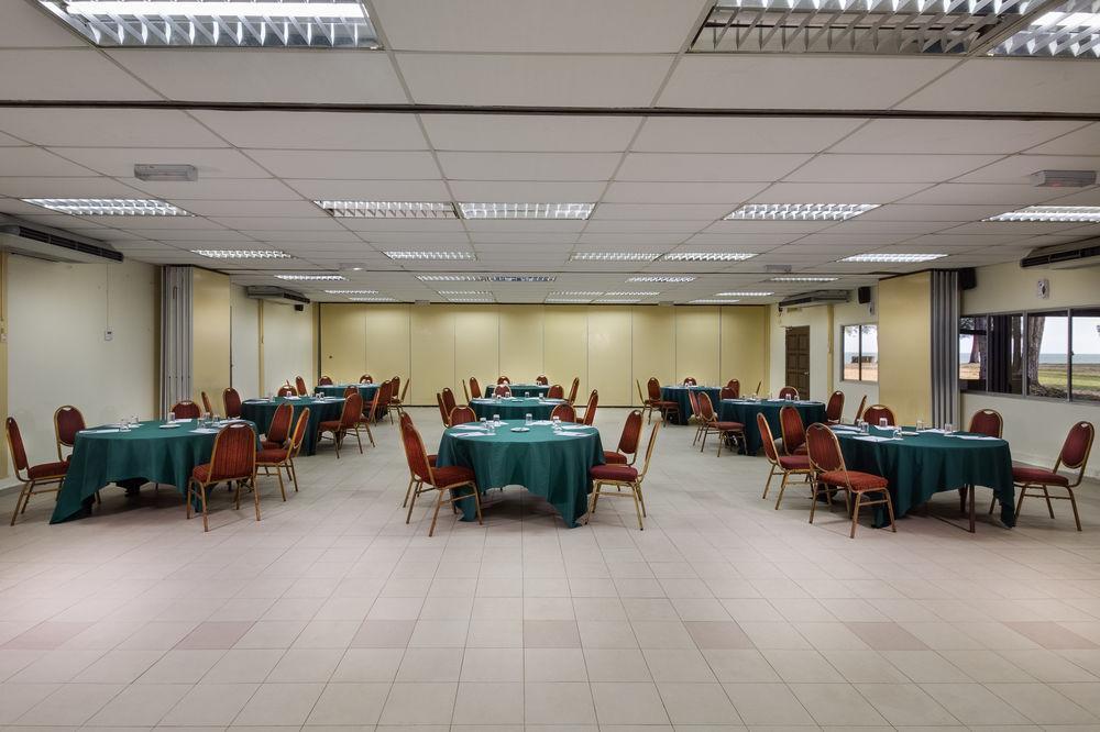 Eastana Cherating Beach Resort 외부 사진